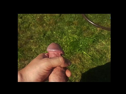 ❤️ A boazona se fode e se ejacula com um esguicho em um jardim de verão ❌ Porno doméstico em porno pt-br.killvs.top